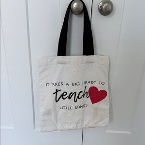 📚White Teacher Tote Bag with Heart Design. Width 15.5” length 15” depth 6”